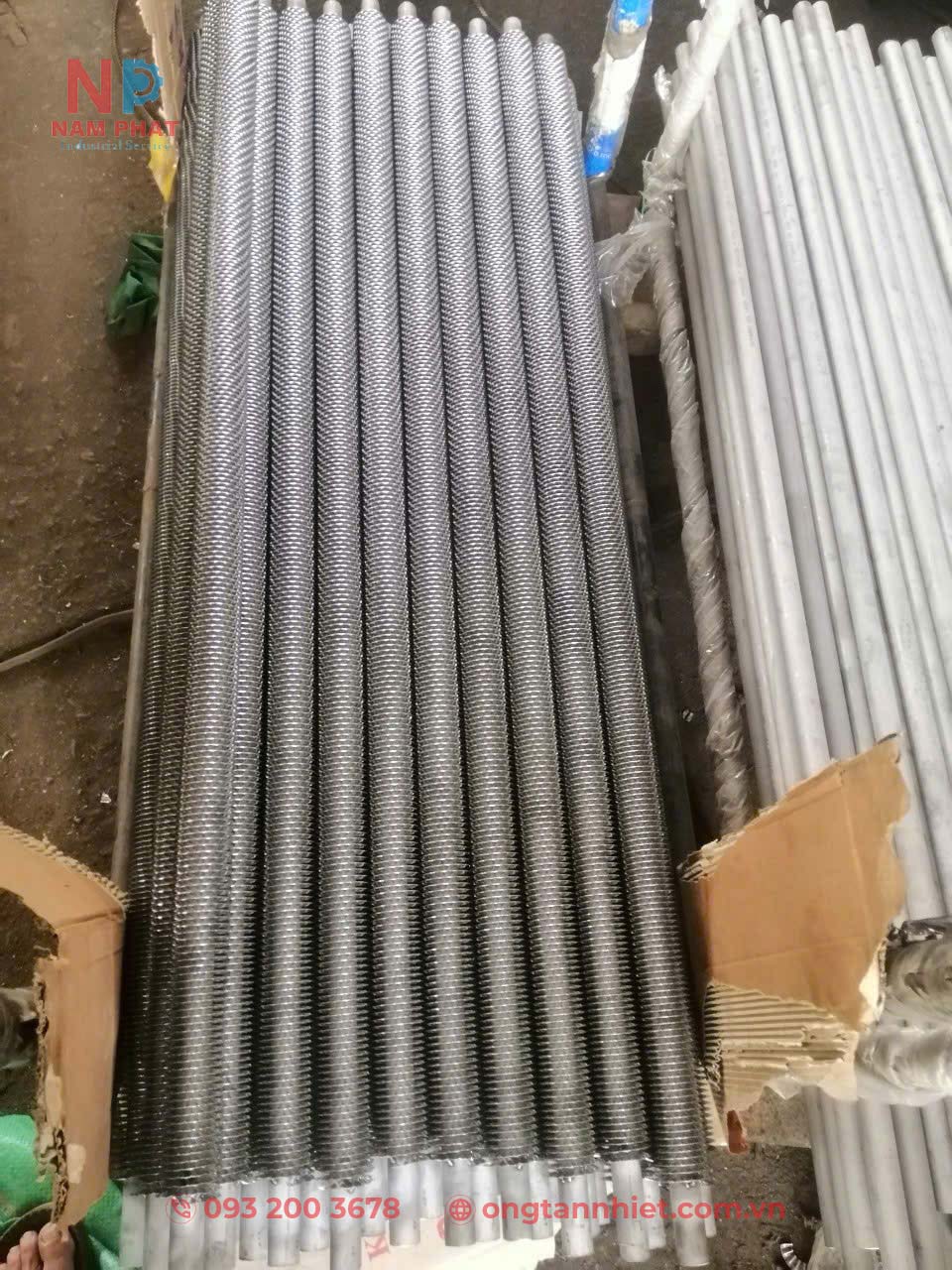 ong-tan-nhiet-inox-phi-27