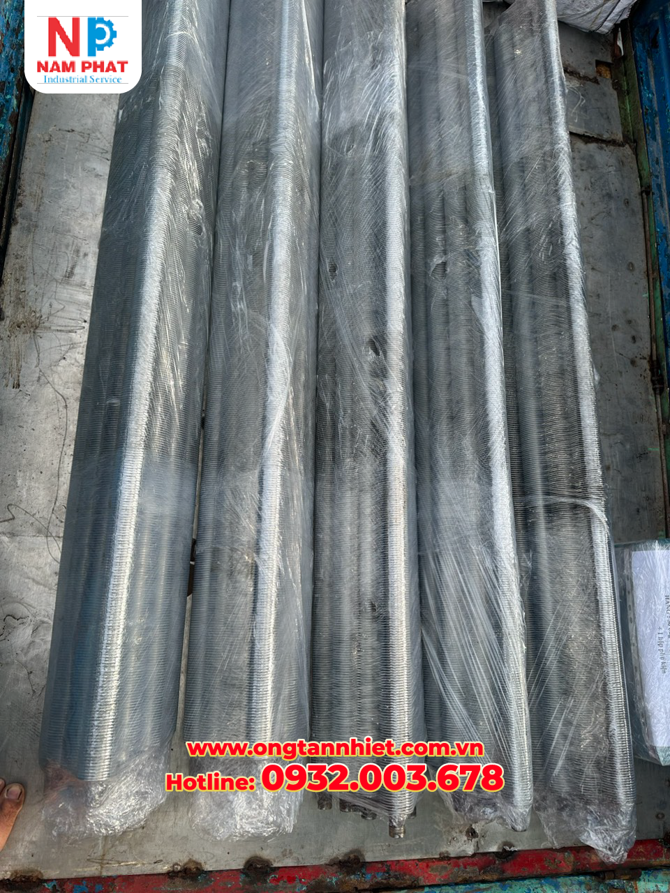 ong-tan-nhiet-canh-inox-phi-27