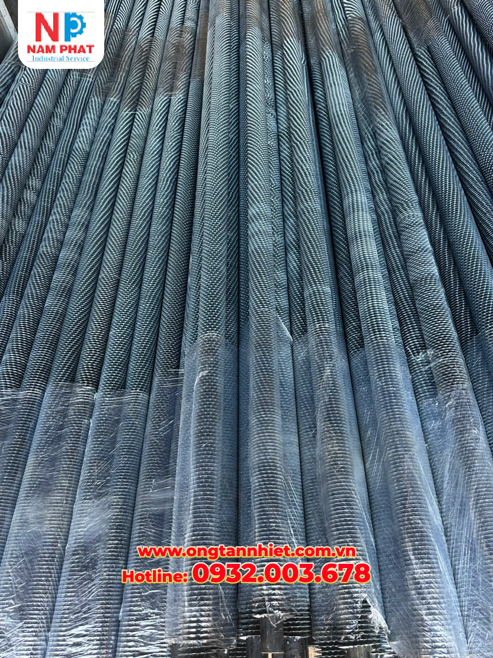 ong-tan-nhiet-canh-nhom-phi-21